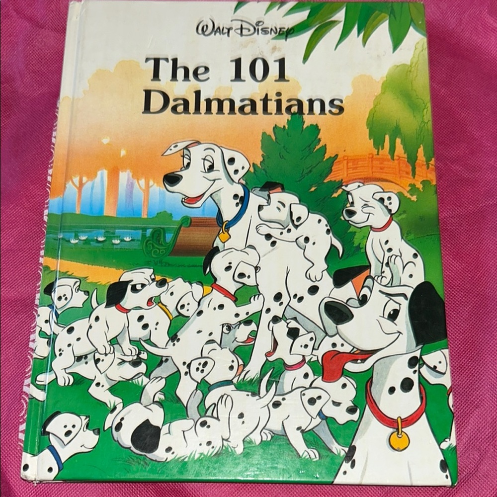 Disney 101  Dalmatians Vintage Book